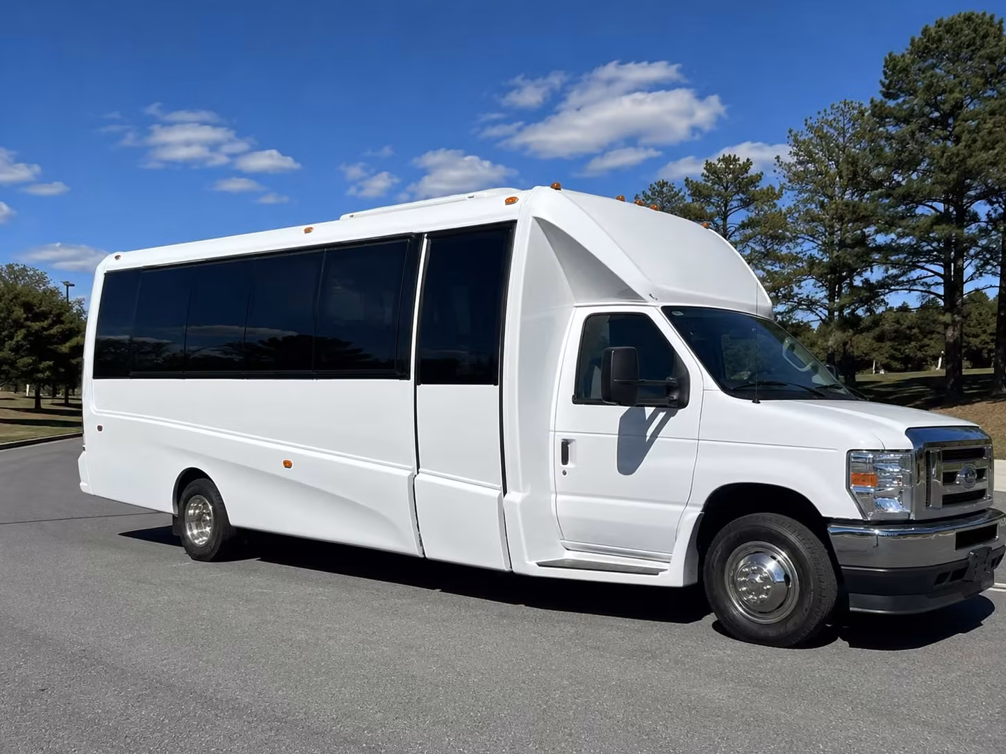 bus rentals for simi valley proms homecomings