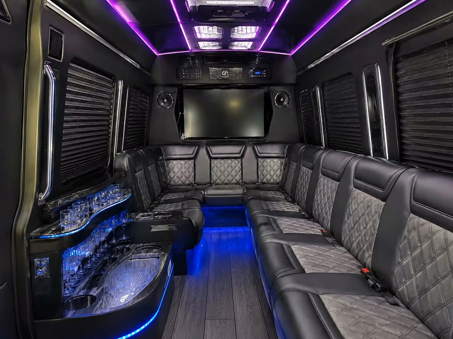charterbusrentalsimivalleyca com can handle multi day wedding weekend transportation in simi valley