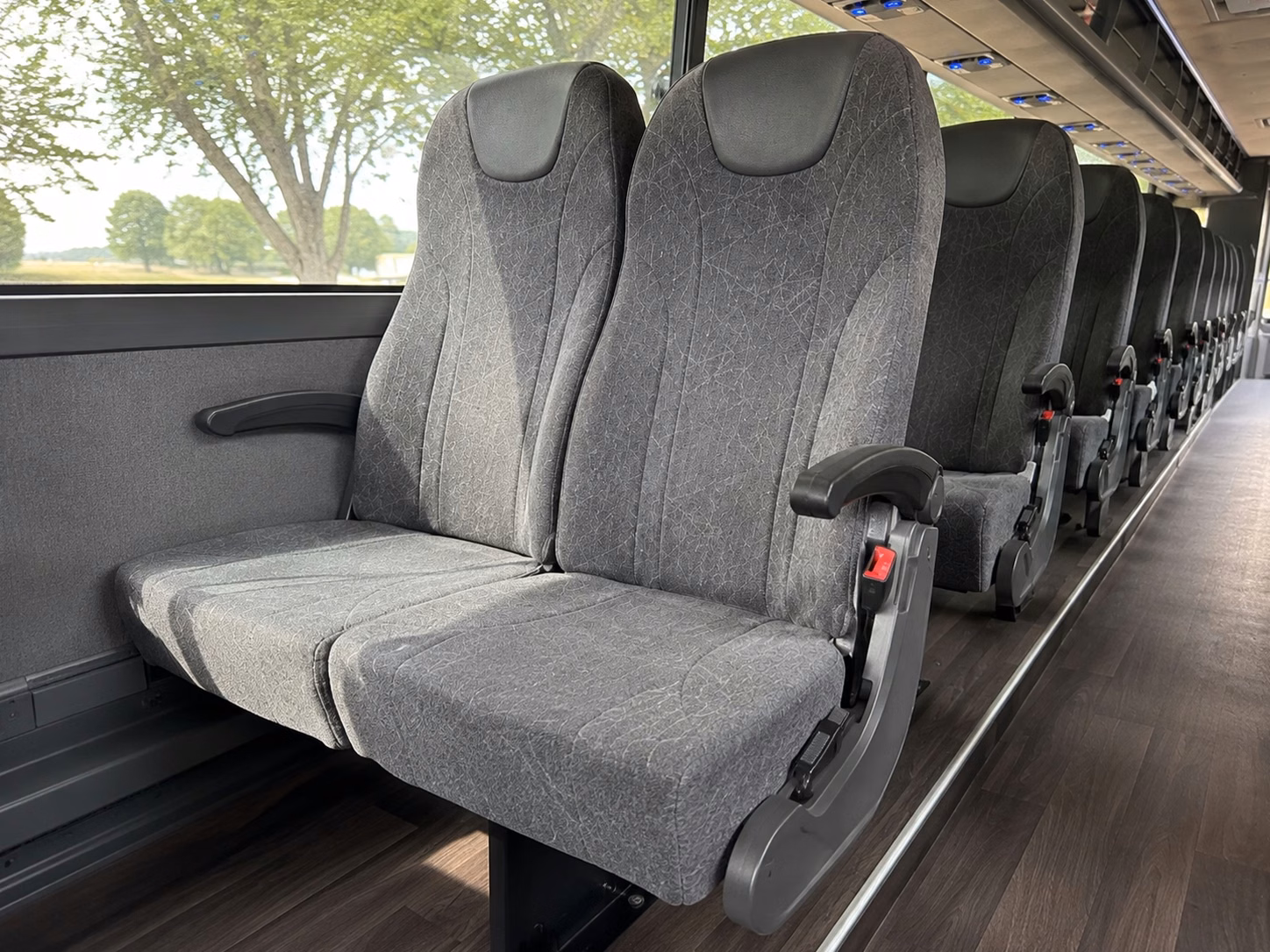 guest shuttle service between simi valley hotels and wedding venues